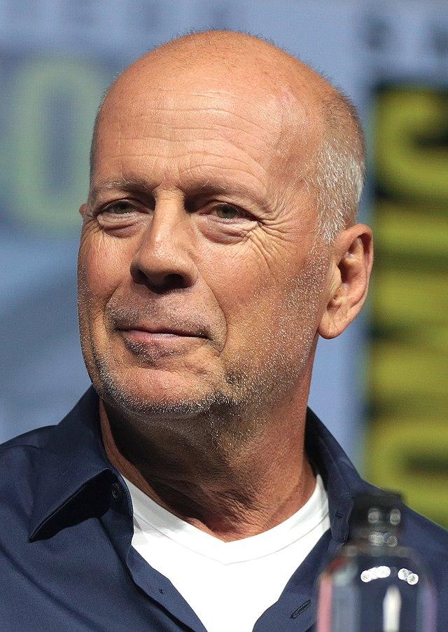 Bruce Willis’ Daughters Moved to Tears by His Image: “We Are Grateful