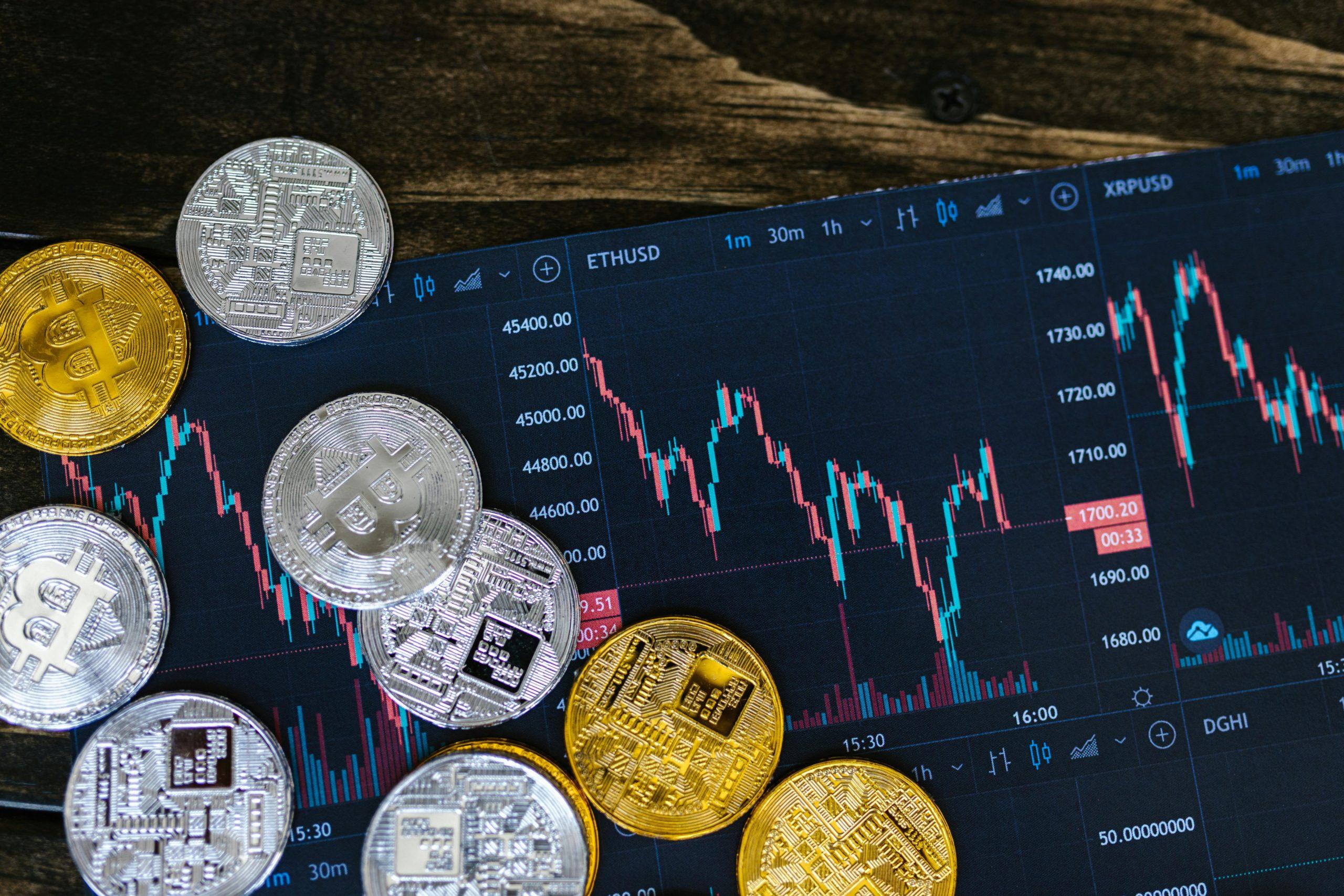 3 Altcoins Poised to Surge Past Bitcoin by December 2024