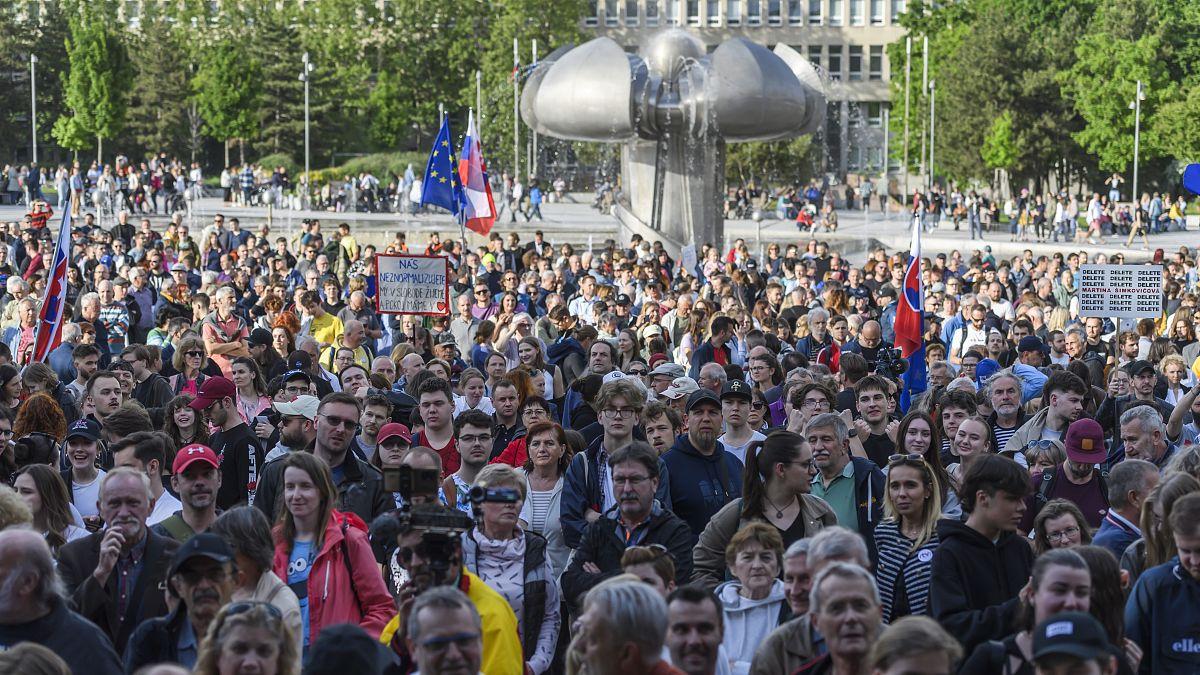 Thousands Rally in Georgia After EU Bid Rejected