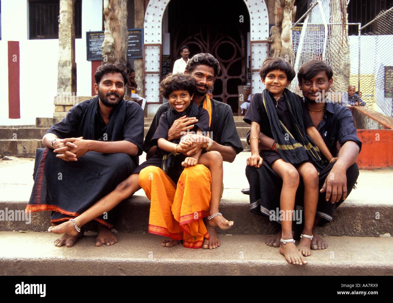 Ayyappa Devotees Queue on Pavement as Rain Relief Brings Landing Restrictions