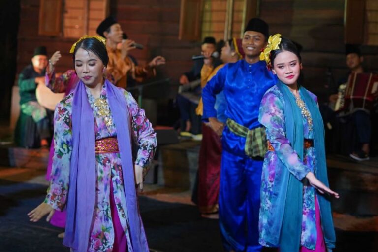 Kebaya Wins UNESCO Intangible Cultural Heritage Status - World Today News