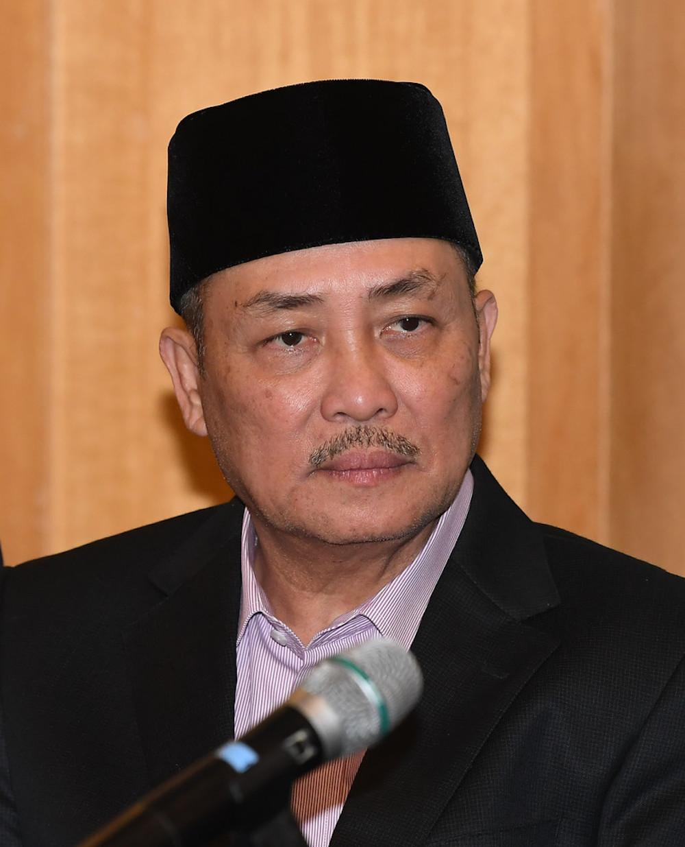 Sabah CM Hajiji Urged to Resign Over Corruption Claims