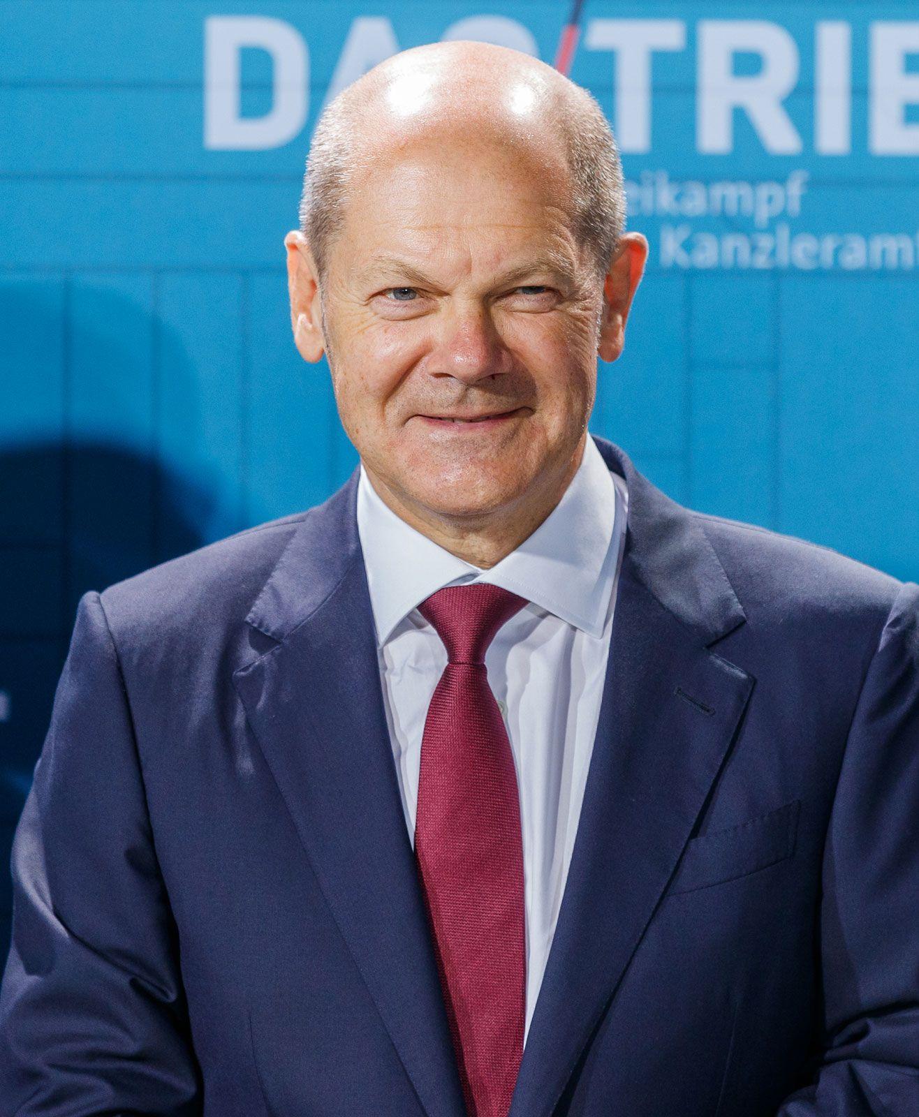 Germany’s Scholz Urges Europe to Adopt EV Subsidy Plan